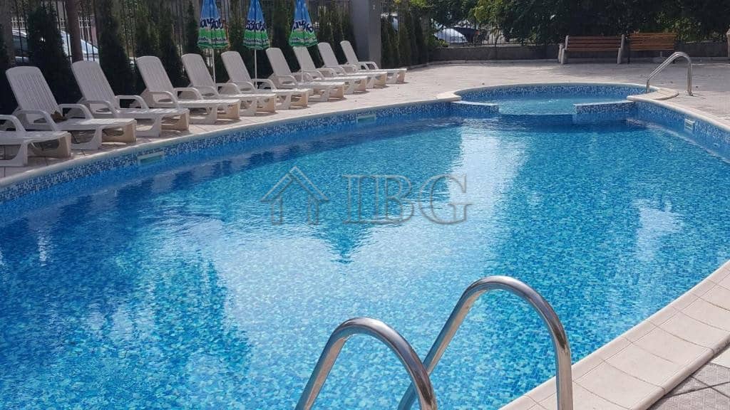 Outdoor swimming pool with clear blue water at Gerber 4 Residence, Sunny Beach.