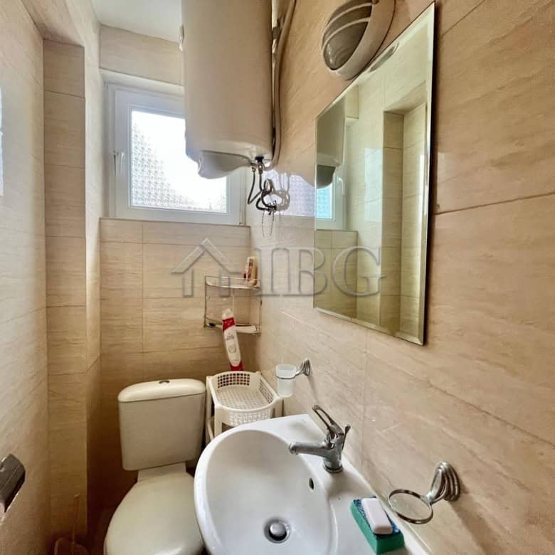 Bright bathroom with modern fixtures in Laguna 3, Sunny Beach.