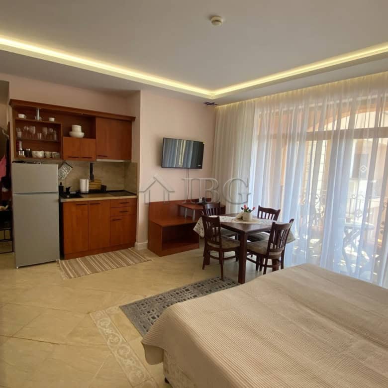 Modern studio apartment with pool view in Palazzo complex, Sunny Beach. Perfect for relaxing holiday.