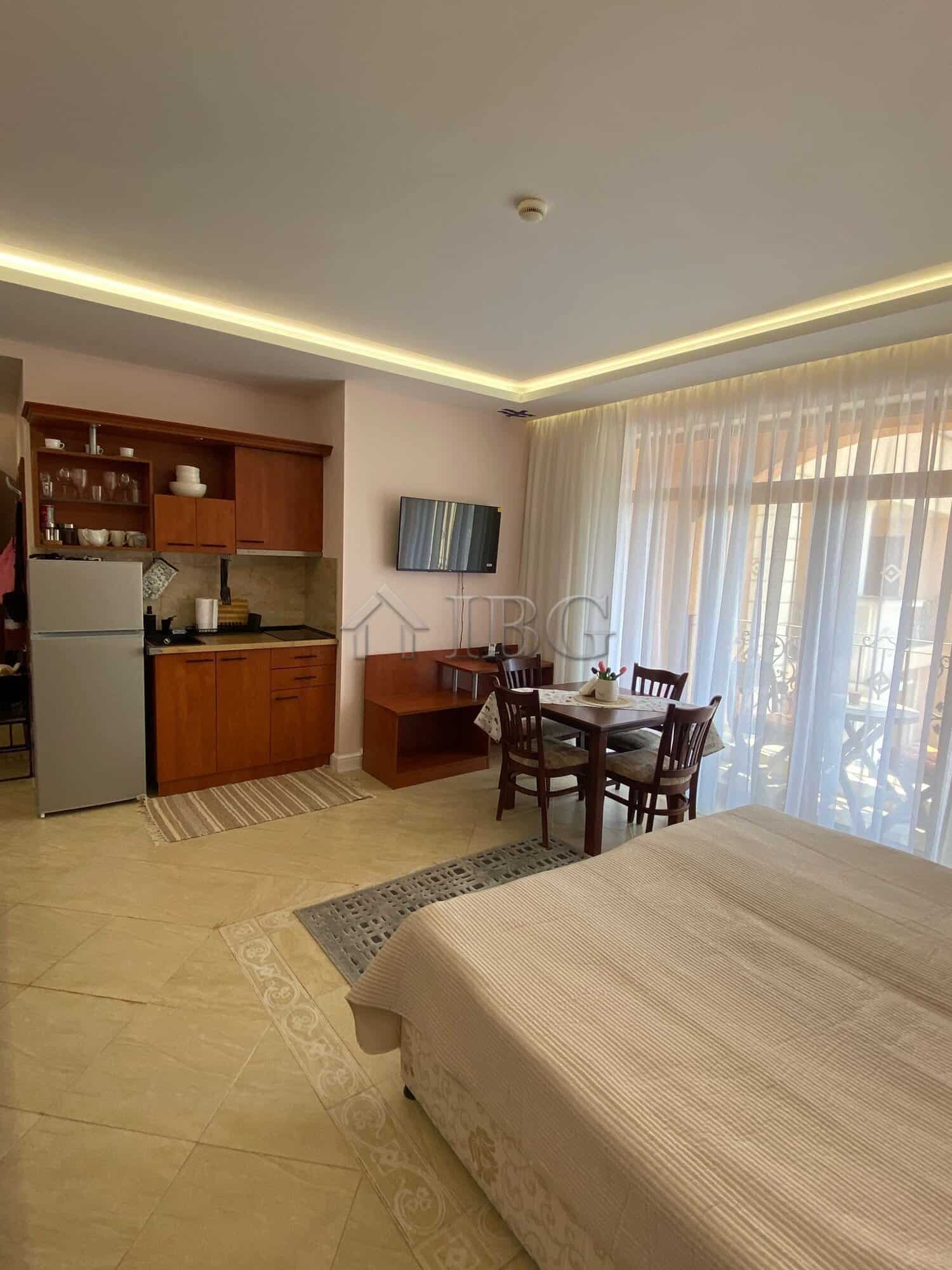 Modern studio apartment with pool view in Palazzo complex, Sunny Beach. Perfect for relaxing holiday.