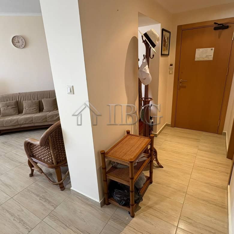 Bright 1-bedroom apartment with modern furnishings at Sunny Beach's Majestic Beach Resort. Perfect f.