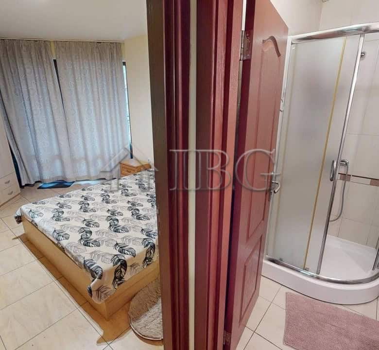 Furnished 1-bedroom apartment in Amadeus 1, Sunny Beach, Bulgaria, featuring a bedroom, bathroom, an.
