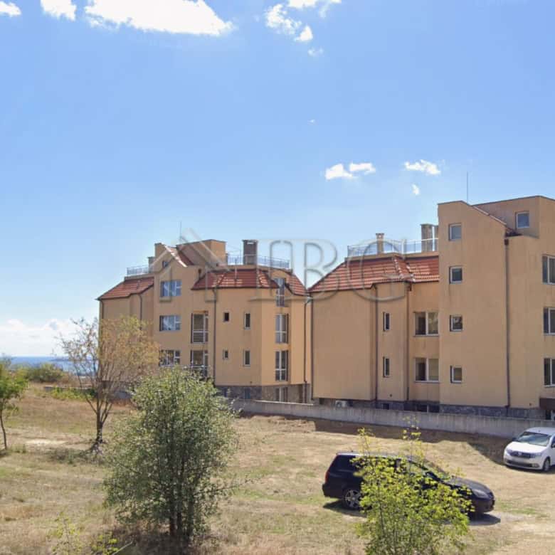 Sea view one-bedroom apartment in Anna Maria complex, Kosharitsa. Modern living space near the coast.