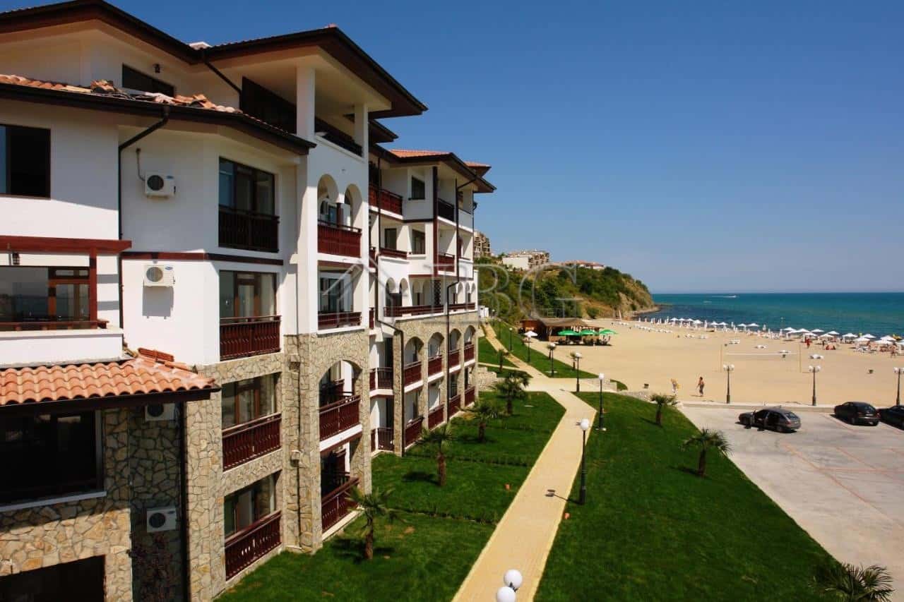 Sea view furnished apartment in Sveti Vlas, first line to the beach. Modern amenities, balcony, and.