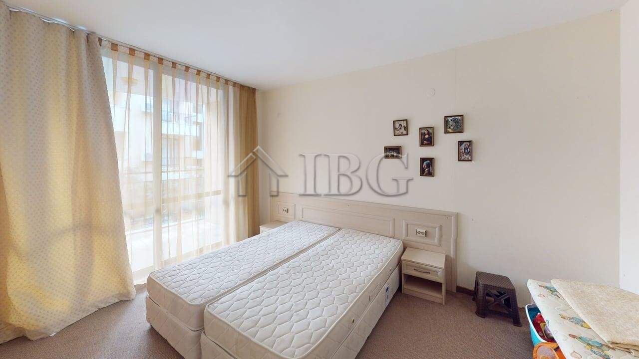 Bright one-bedroom apartment in Avalon, Sunny Beach with large windows and natural light.