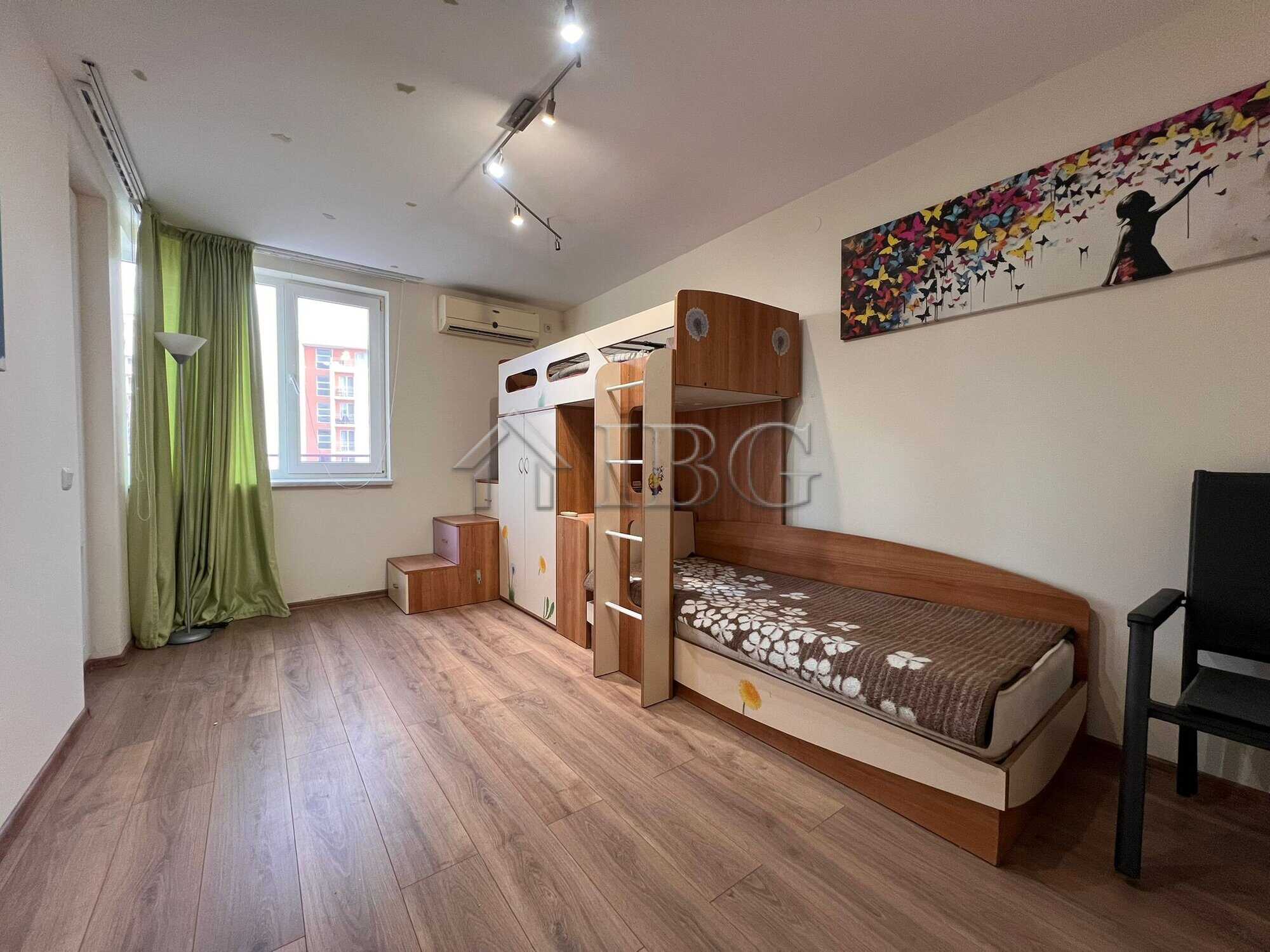 Bright 2-bedroom apartment featuring a marina view in Sveti Vlas, perfect for comfortable living or.