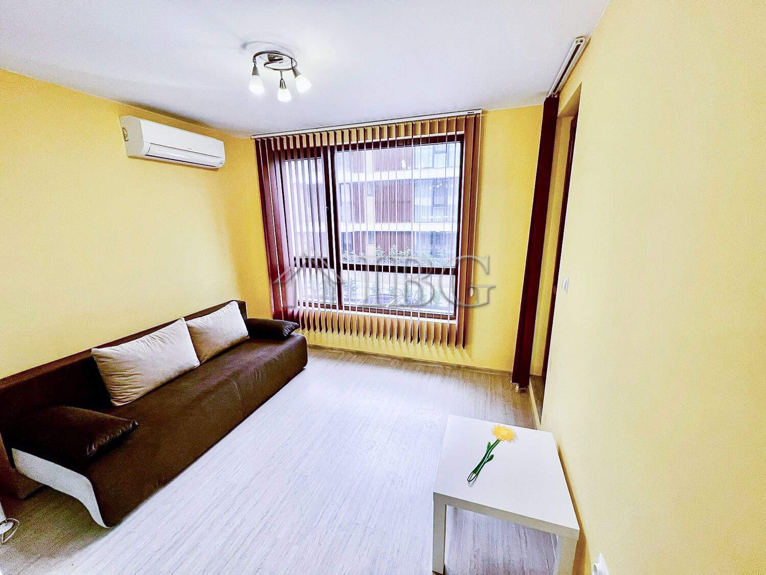Spacious 1-bedroom apartment with sea views at Burgas Beach Resort 2, Sarafovo.
