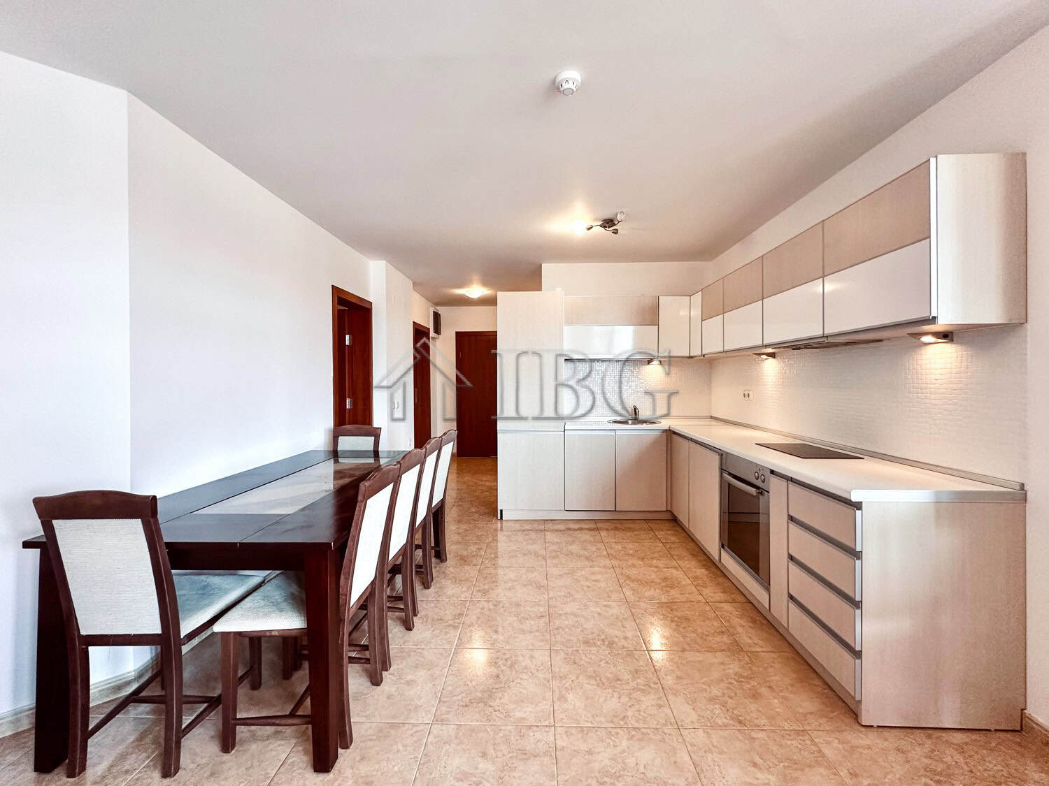 Spacious 2-bedroom apartment offering stunning sea and pool views in Sveti Vlas, perfect for relaxin.