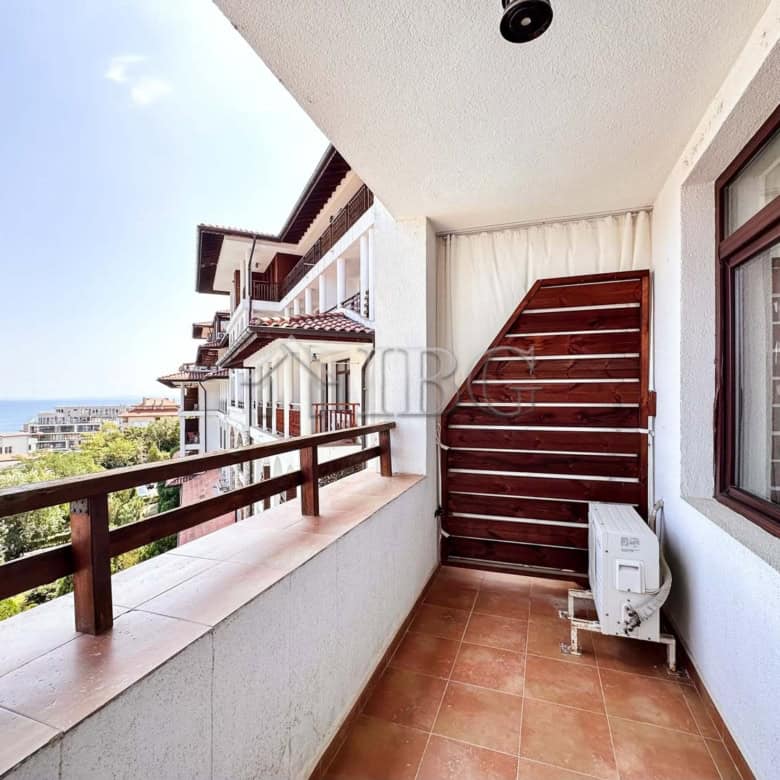 Balcony overlooking the sea and pool at Etara 3, Sveti Vlas, perfect for relaxing and enjoying coast.
