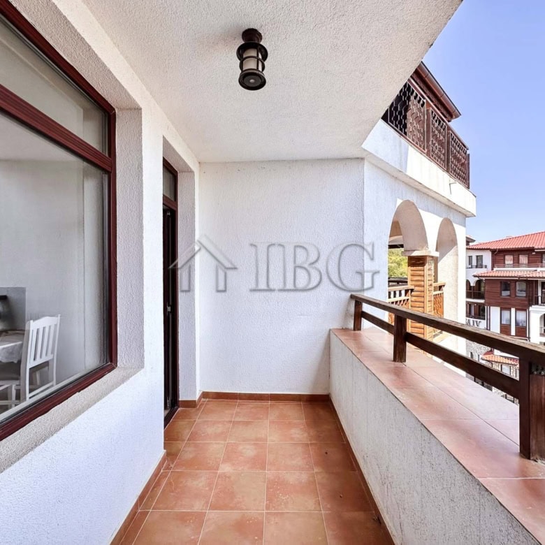 Balcony overlooking the sea and pool at Etara 3, Sveti Vlas. Perfect for relaxing and enjoying sceni.
