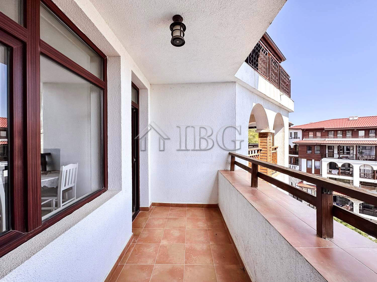 Balcony overlooking the sea and pool at Etara 3, Sveti Vlas. Perfect for relaxing and enjoying sceni.