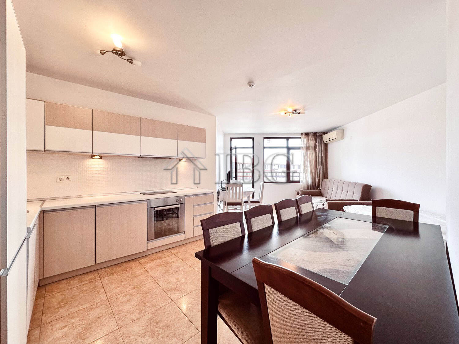 2-Bedroom apartment with sea and pool views in Sveti Vlas, Etara 3 complex. Spacious living area wit.