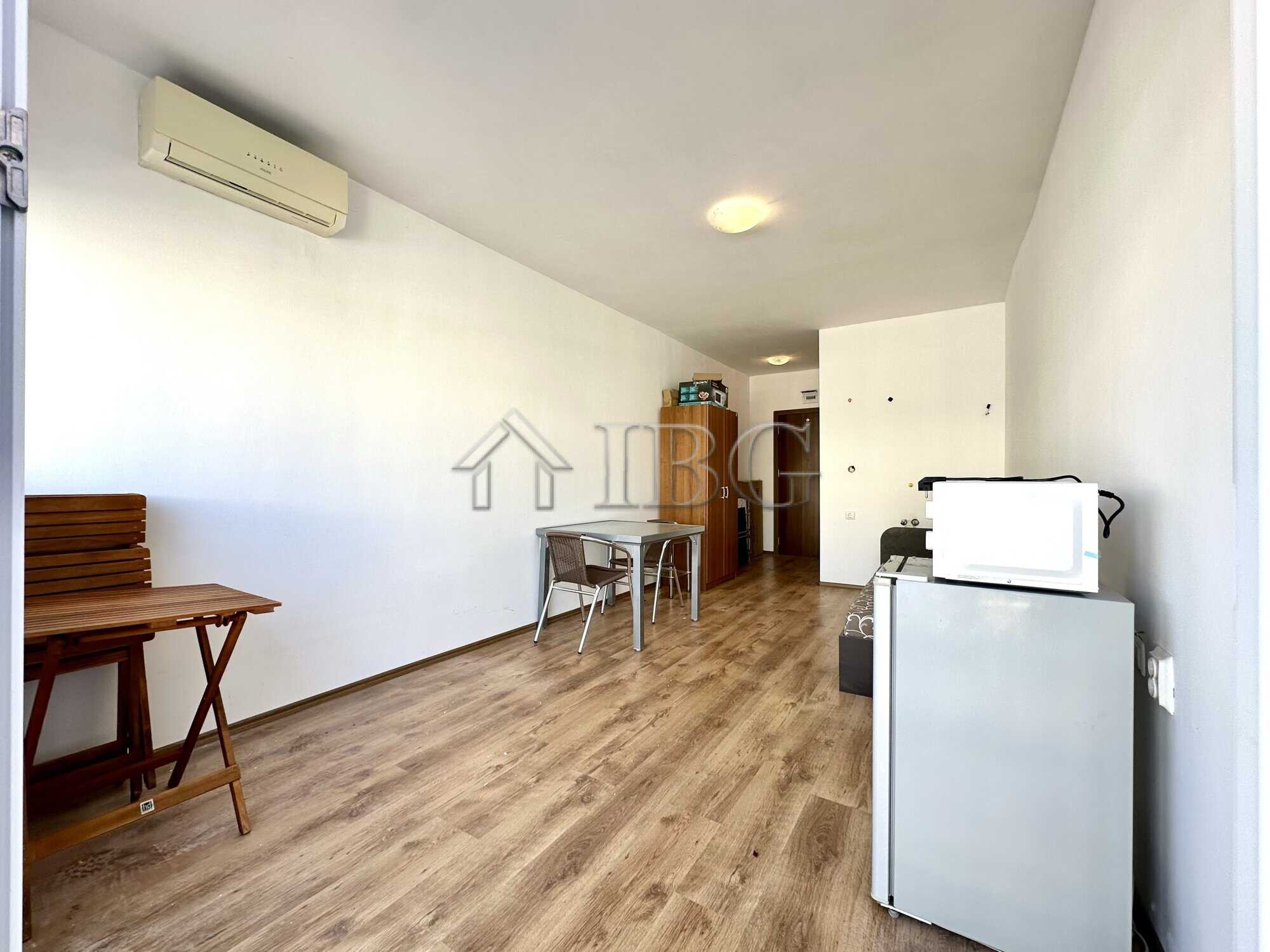Cozy studio apartment with balcony in Gerber 4, Sunny Beach, ideal for holidays or investment.