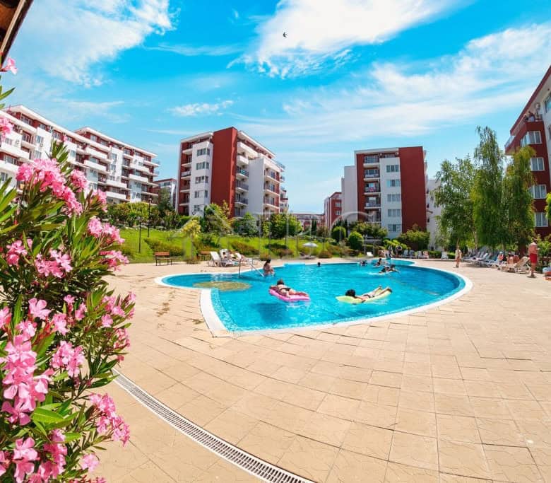 Spacious 2-bedroom apartment with stunning marina views in Sveti Vlas, perfect for comfortable livin.