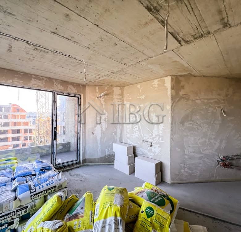 Unfinished 1-bedroom apartment with large windows overlooking the lake in Pomorie.