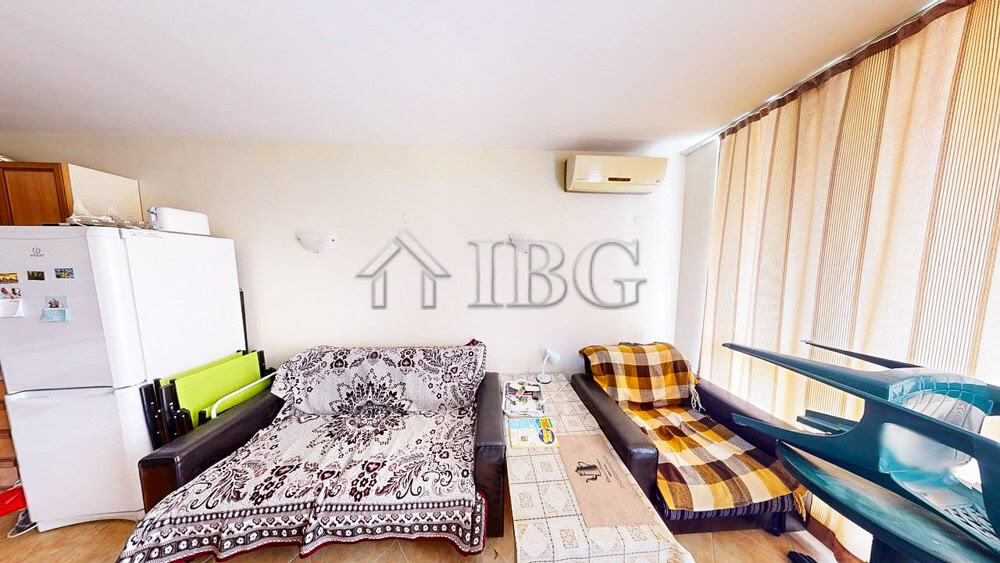 Bright 1-bedroom apartment in Sunset Beach 2 complex, Sunny Beach, Bulgaria. Perfect for holiday or.
