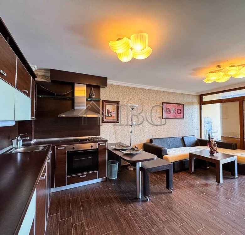 Bright and spacious 1-bedroom apartment with sea views in Sveti Vlas, Bulgaria. Perfect for holiday.