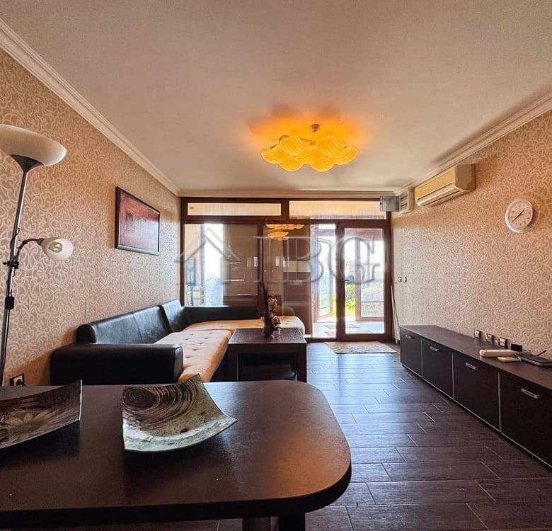 Bright 1-bedroom apartment with sea views in Sveti Vlas, Bulgaria.