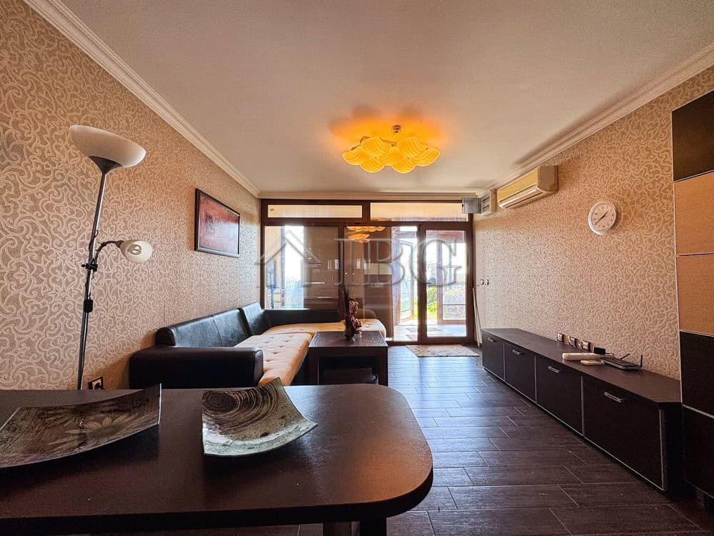 Bright 1-bedroom apartment with sea views in Sveti Vlas, Bulgaria.