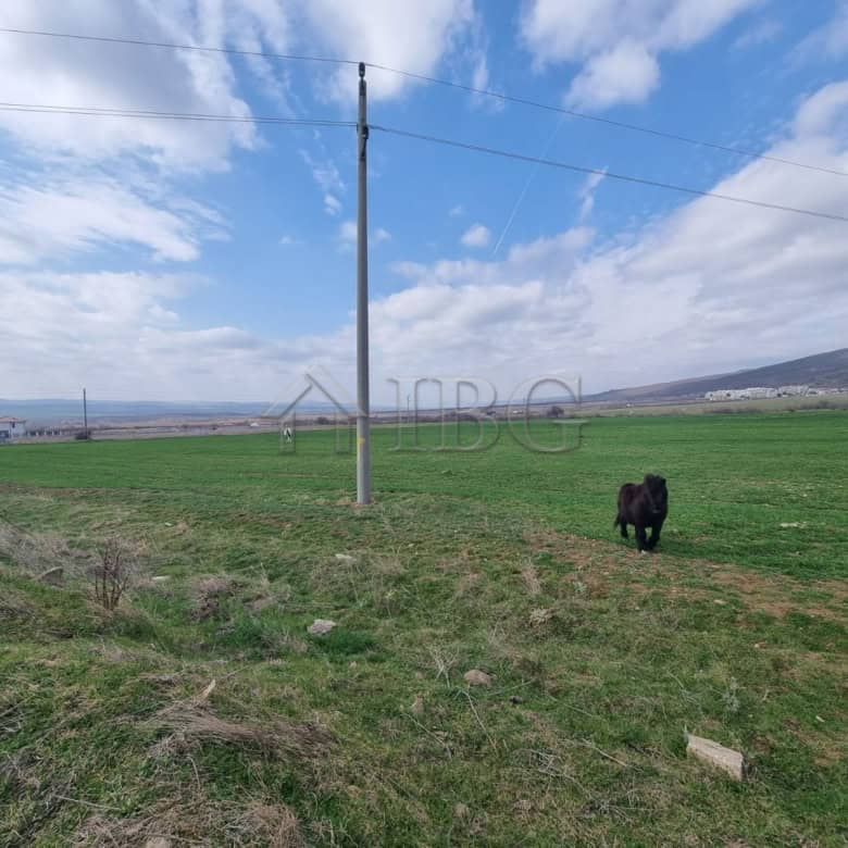 Land plot for sale in Kosharitsa with scenic views and open space. Perfect for building a private re.