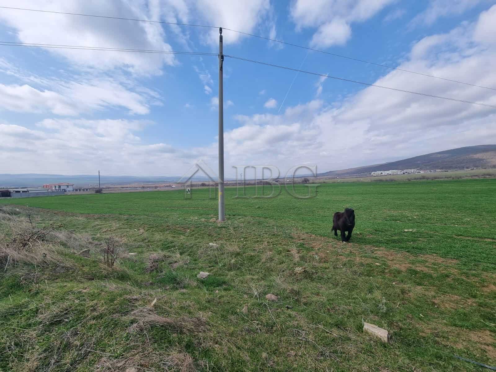 Land plot for sale in Kosharitsa with scenic views and open space. Perfect for building a private re.