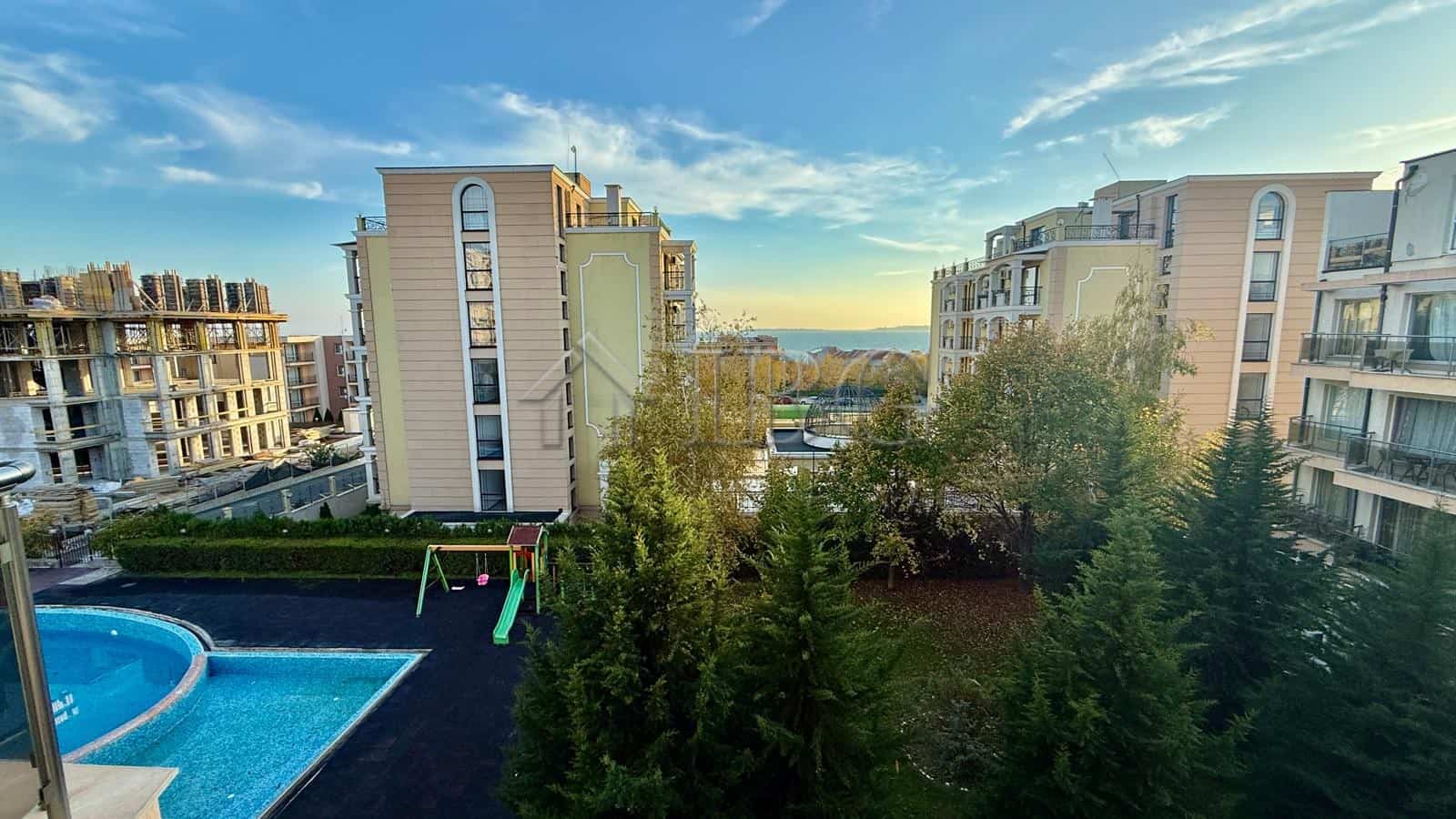 Studio with pool and sea views in Anna Marina complex, Sveti Vlas.