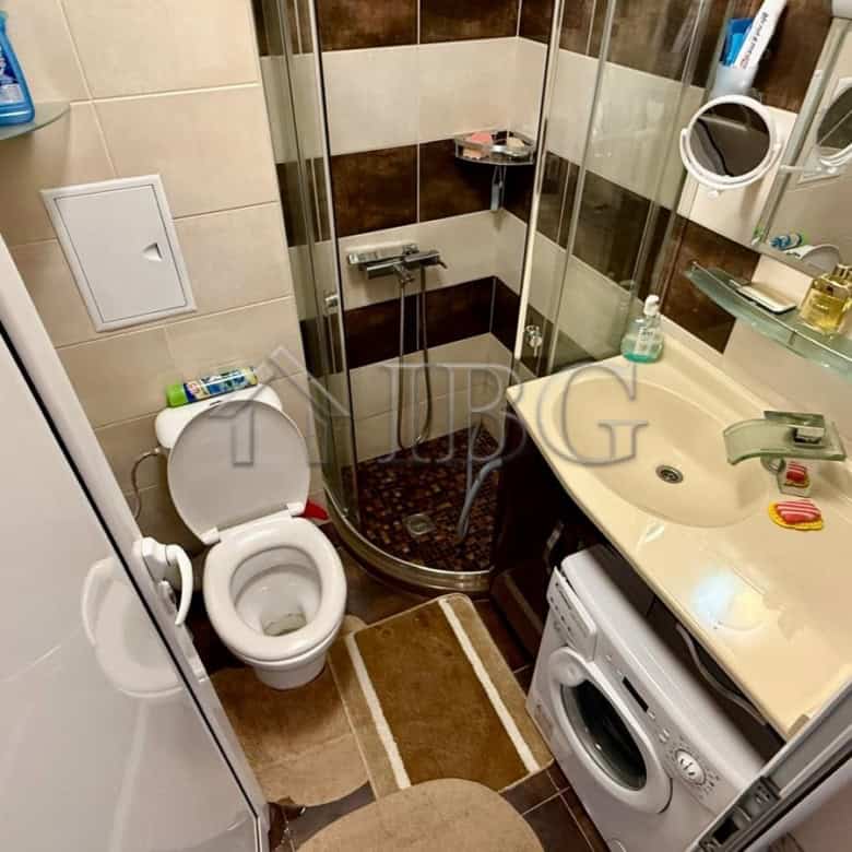 Compact studio apartment with pool and sea views in Anna Marina complex, Sveti Vlas.