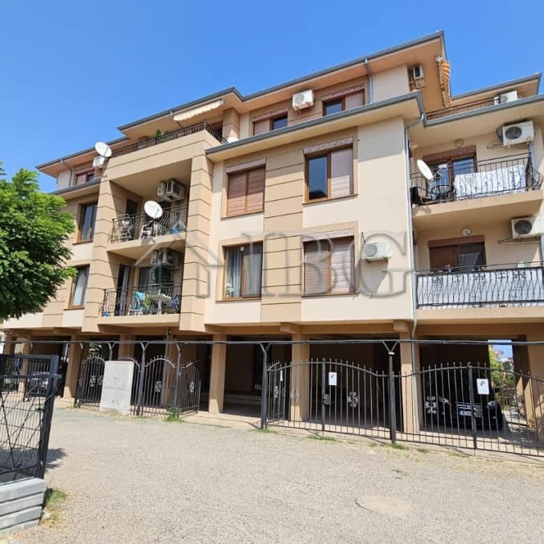 Bright 1-bedroom apartment in Elitonia 2, Ravda, perfect for move-in ready living.