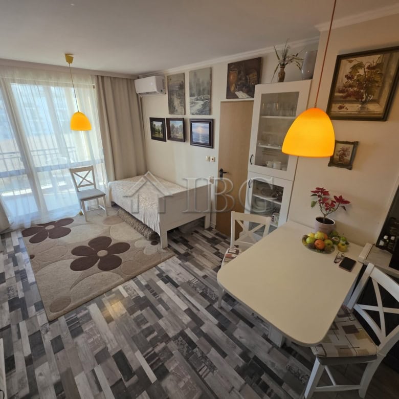 Bright studio apartment with balcony in Sveti Vlas, ideal for comfortable living or vacation rentals.