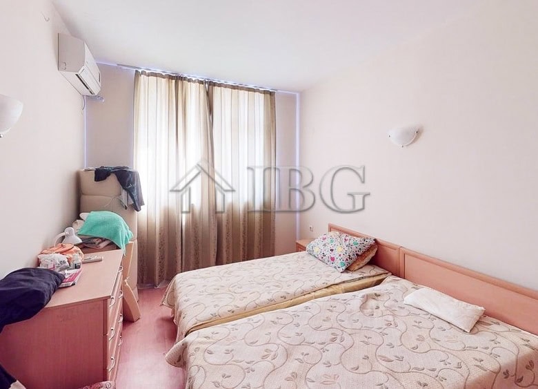 Bright 1-bedroom apartment for sale in Sunset Beach 2 Complex, Sunny Beach, Bulgaria.