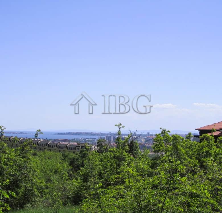 Plot near Sunny Beach with scenic views of the Black Sea and surrounding greenery in Kosharitsa’s Yo.
