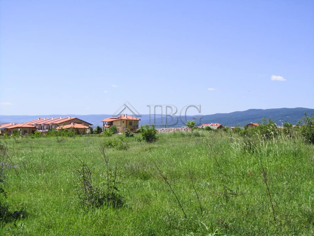 Sunny Beach area plot for sale near Kosharitsa, ideal for building a holiday home or investment.