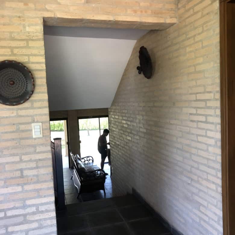Interior view of a modern 4-bedroom house in Carlos Franco Golf and Country Club, Paraguay.