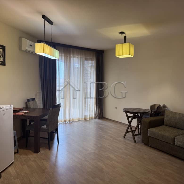 Comfortable studio apartment in Chairite complex, Kosharitsa, Bulgaria. Perfect for relaxing stays a.