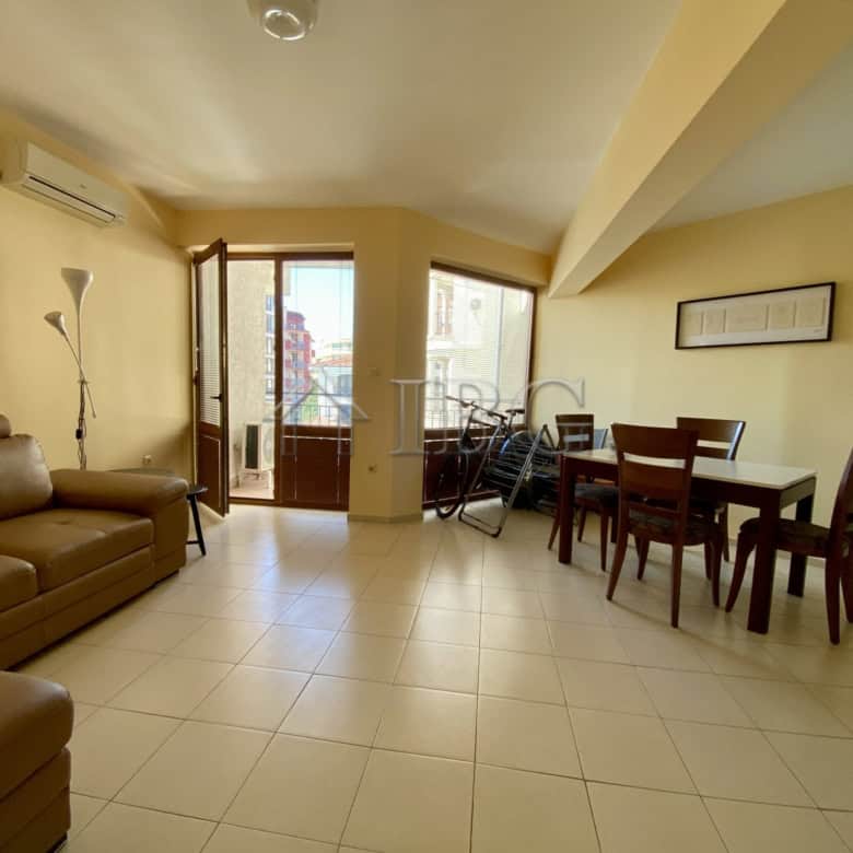 Spacious one-bedroom apartment featuring a pool view in Chateau Del Mar, Sunny Beach, perfect for co.