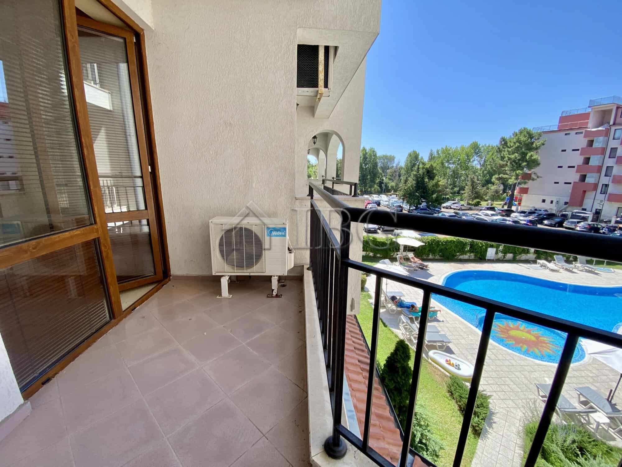 Cozy one-bedroom apartment overlooking the pool at Chateau Del Mar, Sunny Beach.