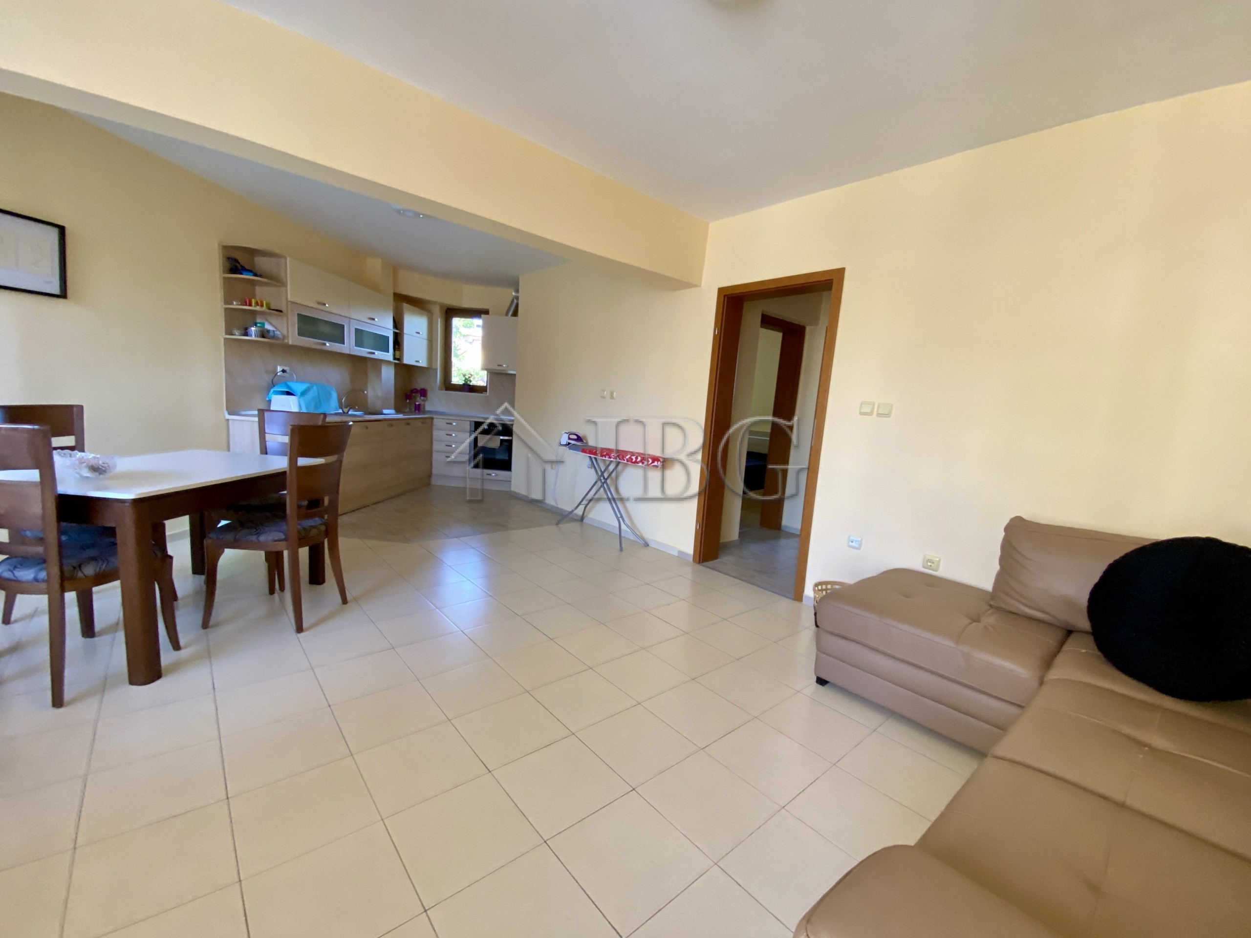 Spacious one-bedroom apartment with pool view in Chateau Del Mar, Sunny Beach.