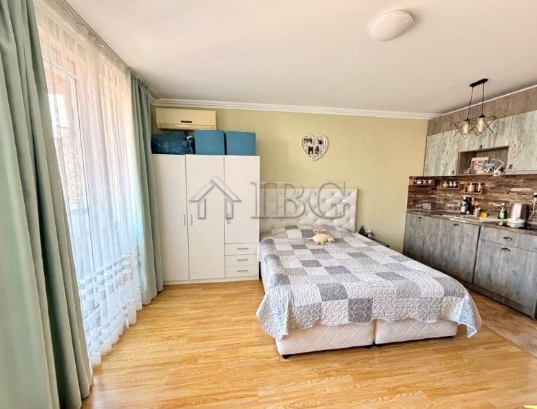 Cozy studio apartment with balcony in Melia Resort 6, Nessebar, just 5 minutes from the beach.