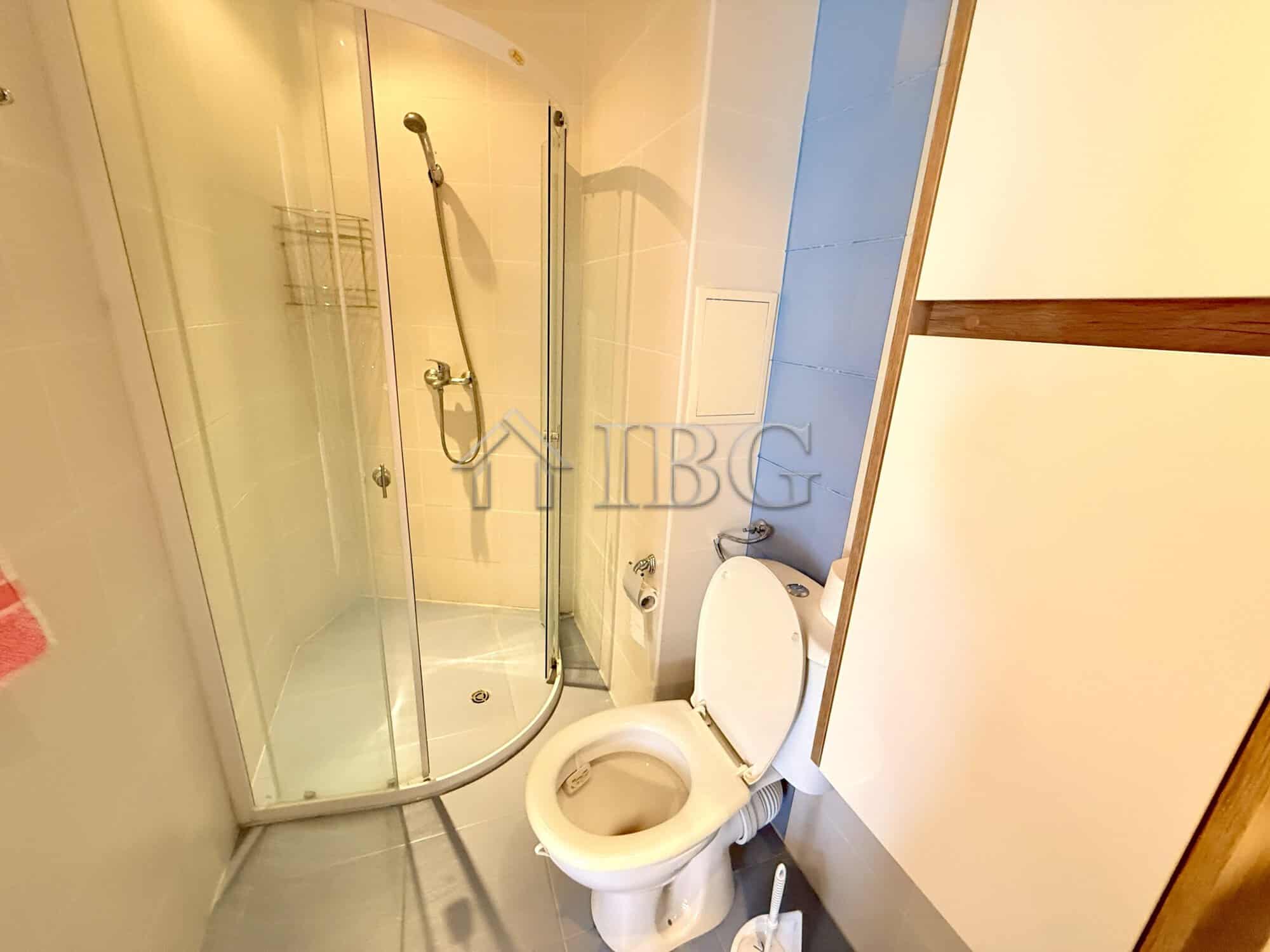 Bright bathroom with shower in Butterfly Complex, Sveti Vlas.