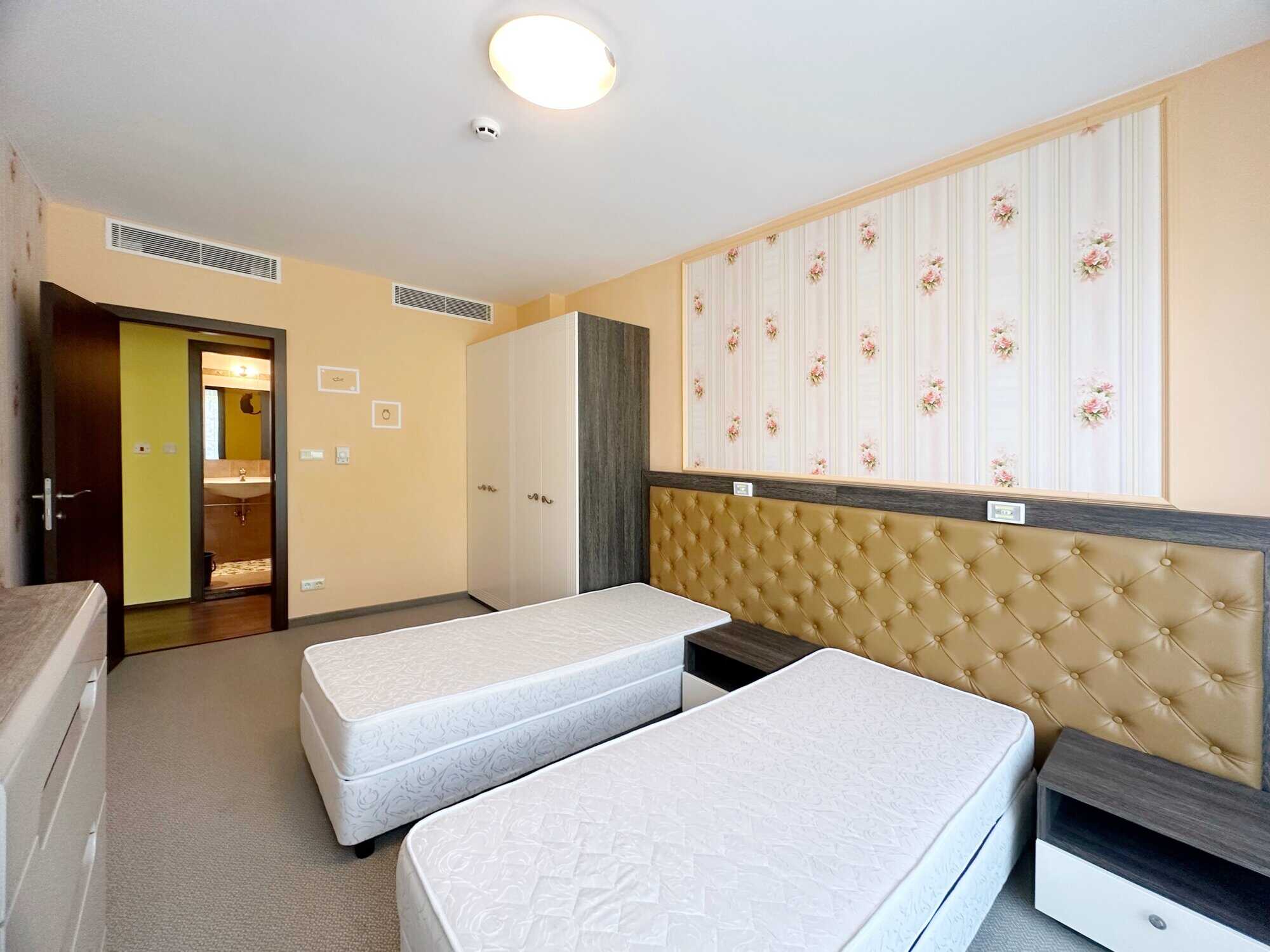 Spacious 2-bedroom apartment in Peter House Complex, Sunny Beach, Bulgaria. Modern furnishings and c.