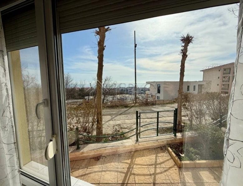 Sea view apartment with balcony in Sveti Vlas, Bulgaria, offering stunning coastal scenery.