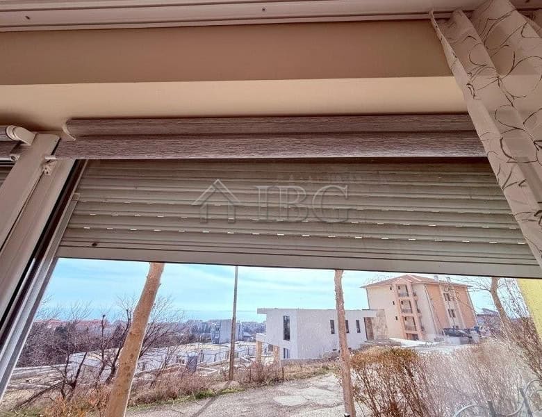 Sea view apartment with one bedroom in Sveti Vlas, Bulgaria, offering stunning coastal vistas.