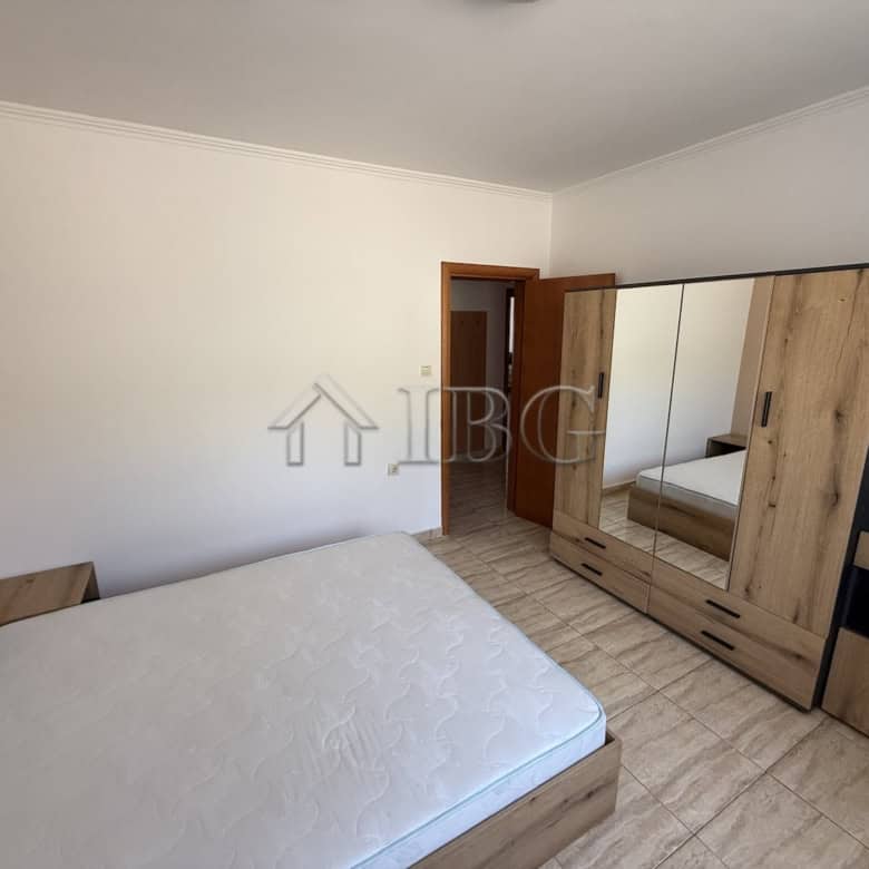 Bright 2-bedroom apartment in Vodenitsata Complex, Sveti Vlas with stylish furniture and spacious la.