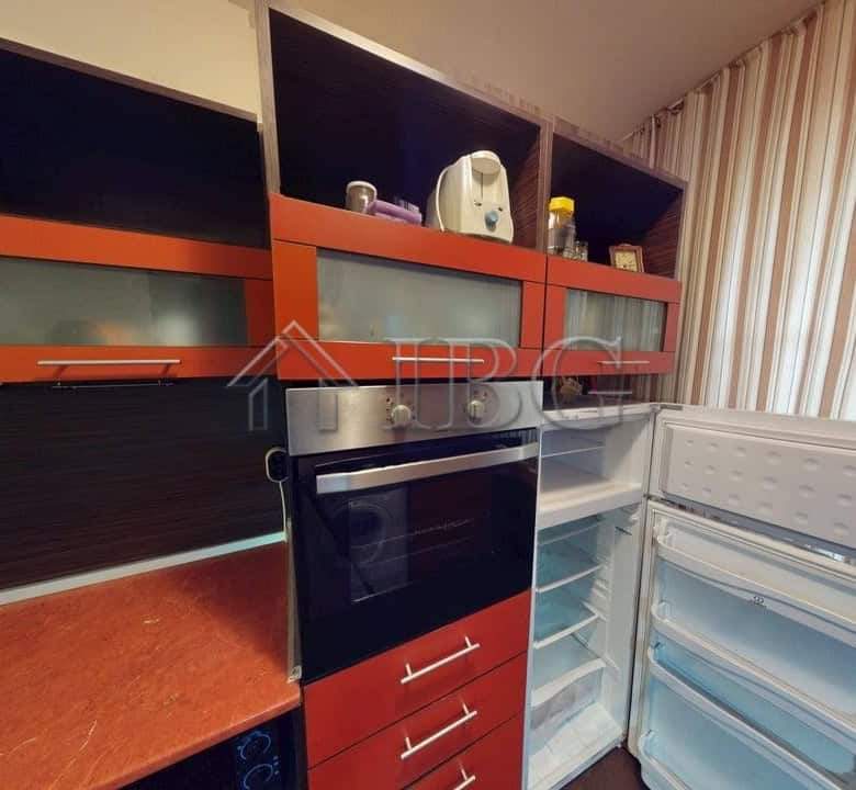 Modern kitchen with built-in appliances in Imperial Heights, Kosharitsa.