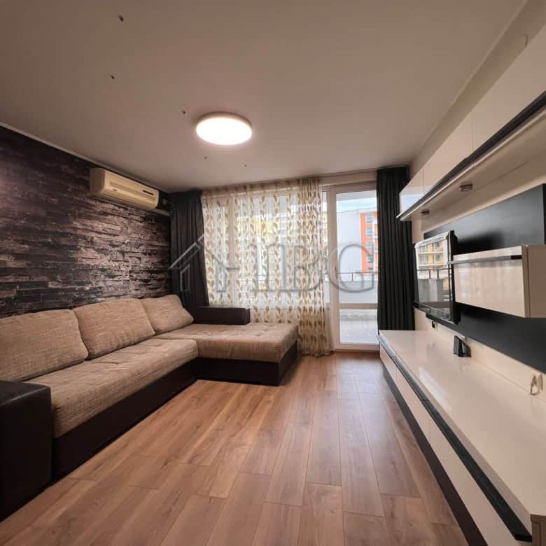 Spacious 2-bedroom apartment overlooking Marina Fort Beach in Sveti Vlas, featuring contemporary dec.