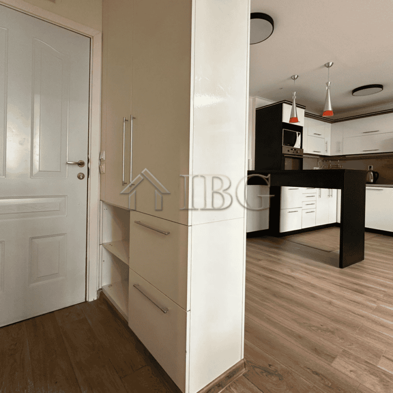 Spacious 2-bedroom apartment featuring a stunning marina view at Fort Beach, Sveti Vlas, perfect for.