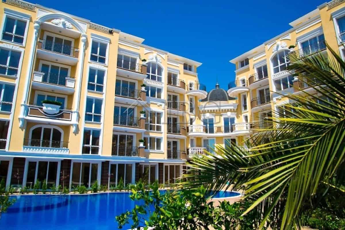Modern apartment with pool view at Messembria Palace, Sunny Beach, featuring 2 bedrooms and 2 bathro.