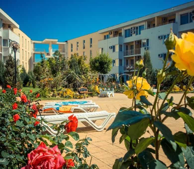 Pool view of a 1-bedroom apartment at Nessebar Fort Club, Sunny Beach.