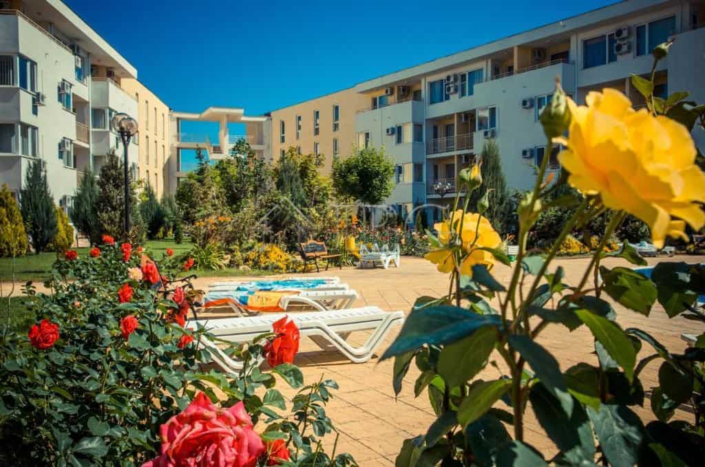 Pool view of a 1-bedroom apartment at Nessebar Fort Club, Sunny Beach.