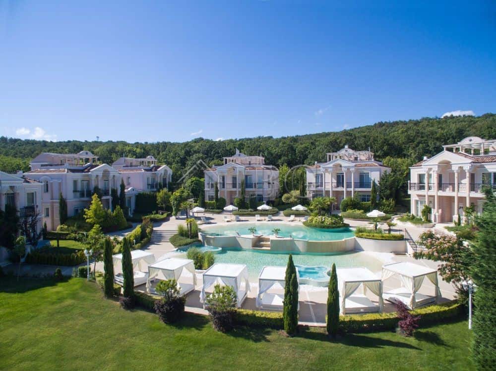Luxury villas in Olympia Complex, Sozopol with private pools and lush gardens. Perfect for a luxurio.